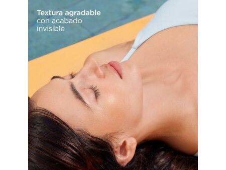 Krem do opalania w sztyfcie Isdin Invisible Stick Spf 50 10 g