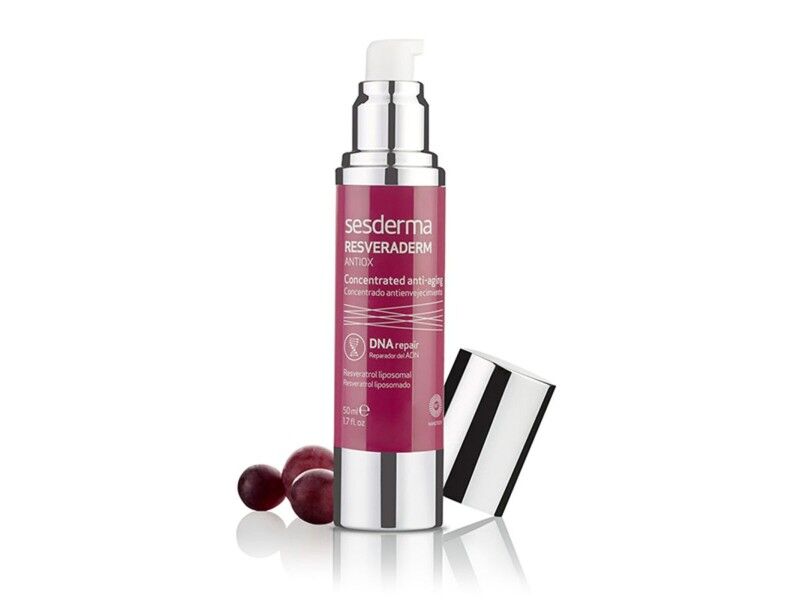 Kuracja Odmładzająca Resveraderm Sesderma (50 ml) Kuracja Odmładzająca Resveraderm Sesderma (50 ml)