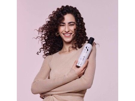 Pianka Modelująca Alfaparf Milano STYLE & CARE 250 ml