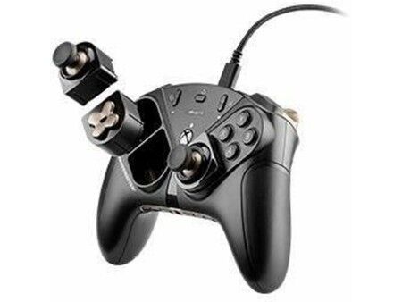 Pilot do Xbox One Thrustmaster