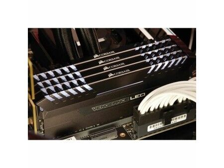 Pamięć RAM Corsair Revenge LED DDR4 64 GB