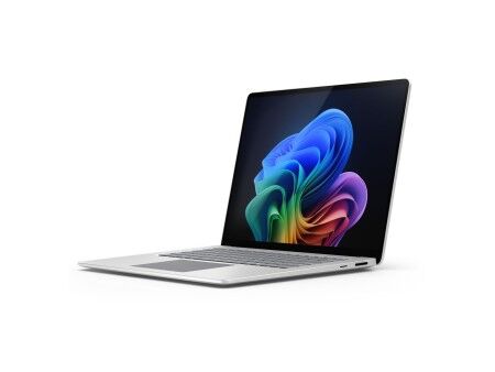 Laptop Microsoft EP2-21416 15" 16 GB RAM 256 GB SSD Qwerty Hiszpańska